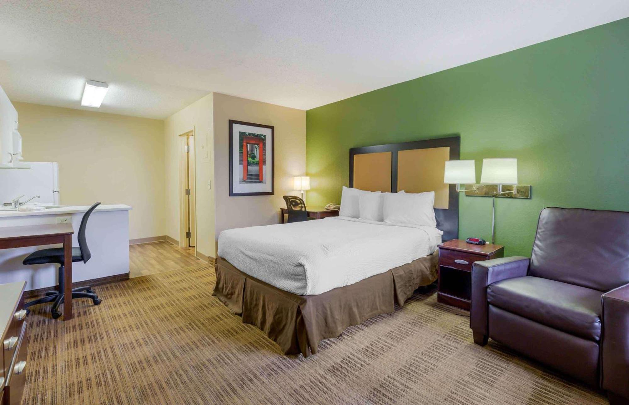 Extended Stay America Select Suites - Fayetteville - Owen Dr Exterior photo